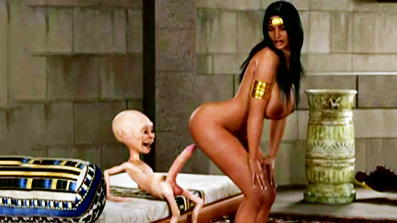 Карлик-монстр с гигантским хуем рвет Клеопатру! Царица Египта в оргазме