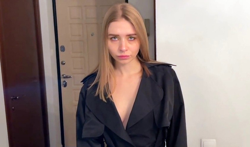 Негодяй отодрал соседку после ссоры с мужем! Жёсткий трах шлюхи