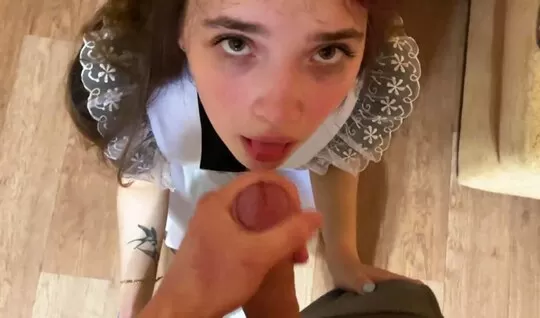 Выебал одноклассницу-шлюху после уроков: грязная блядь сама просила хуй в киску!